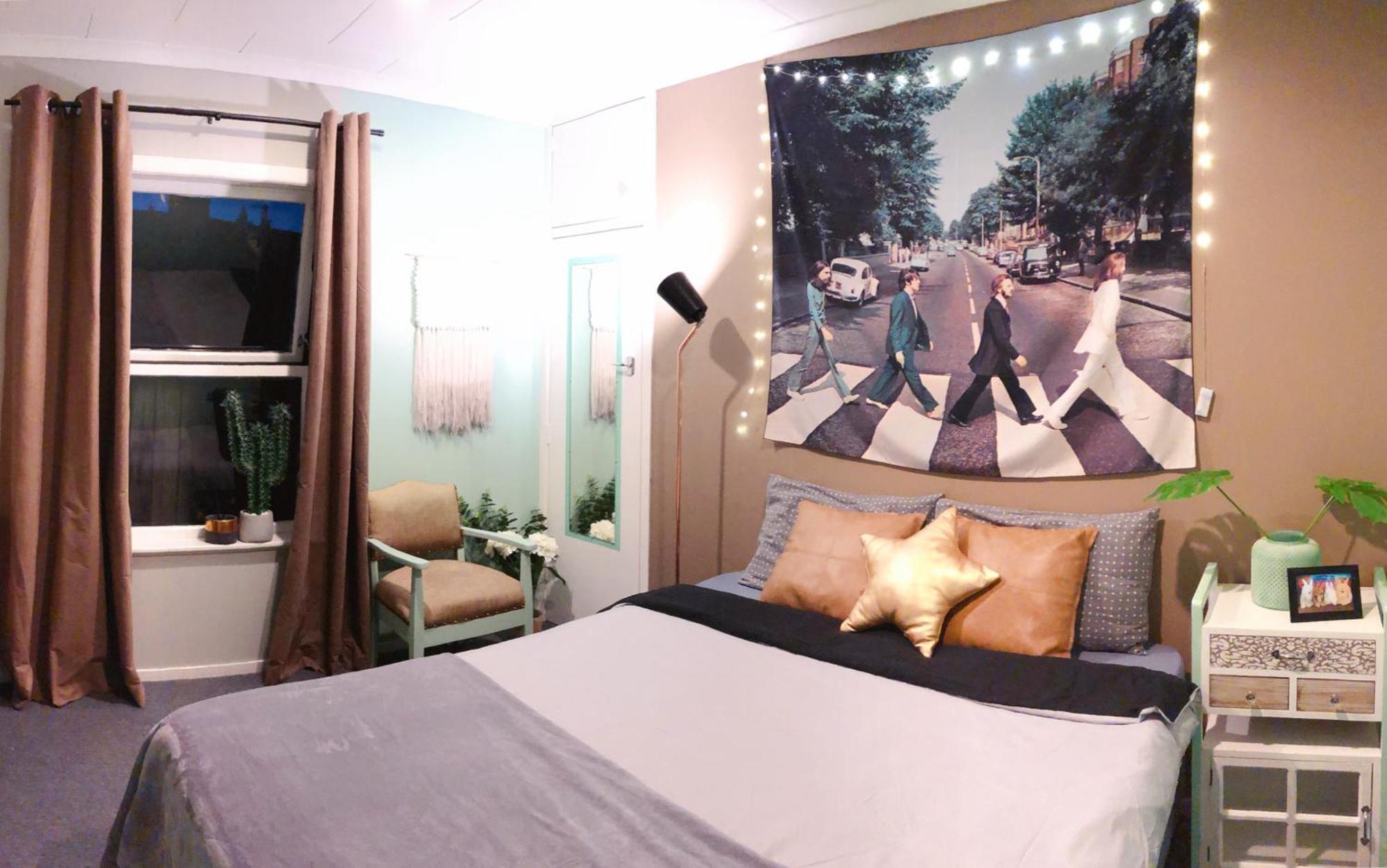 Double Bed Guest Room Hamilton Exteriör bild